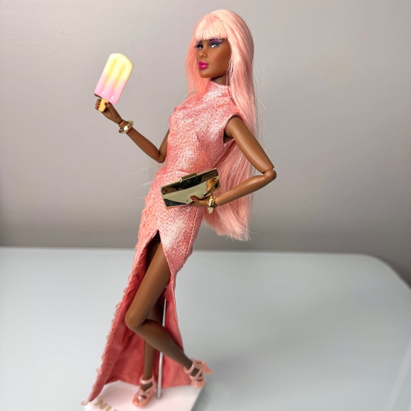 IT Tulabelle True Three Hearts Hollis Nude Fashion Doll Pastel Hair Dress - Picture 6 of 8